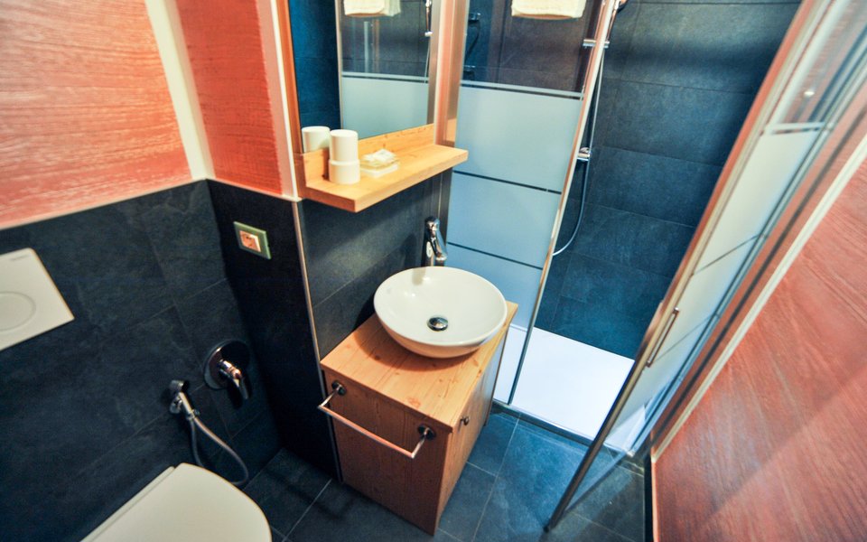 22 bagno camera cucciolo verenetta w