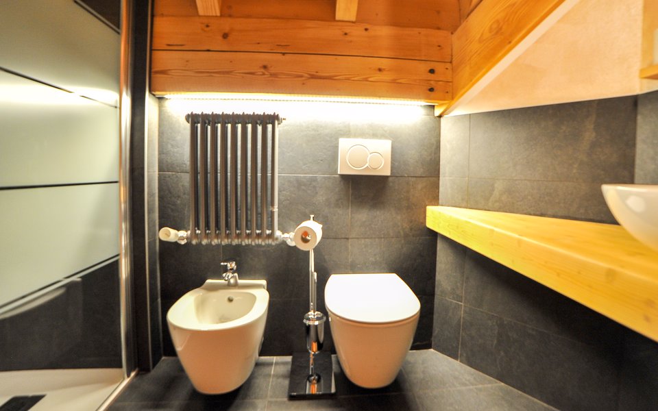 39 bagno camera pocahontas w